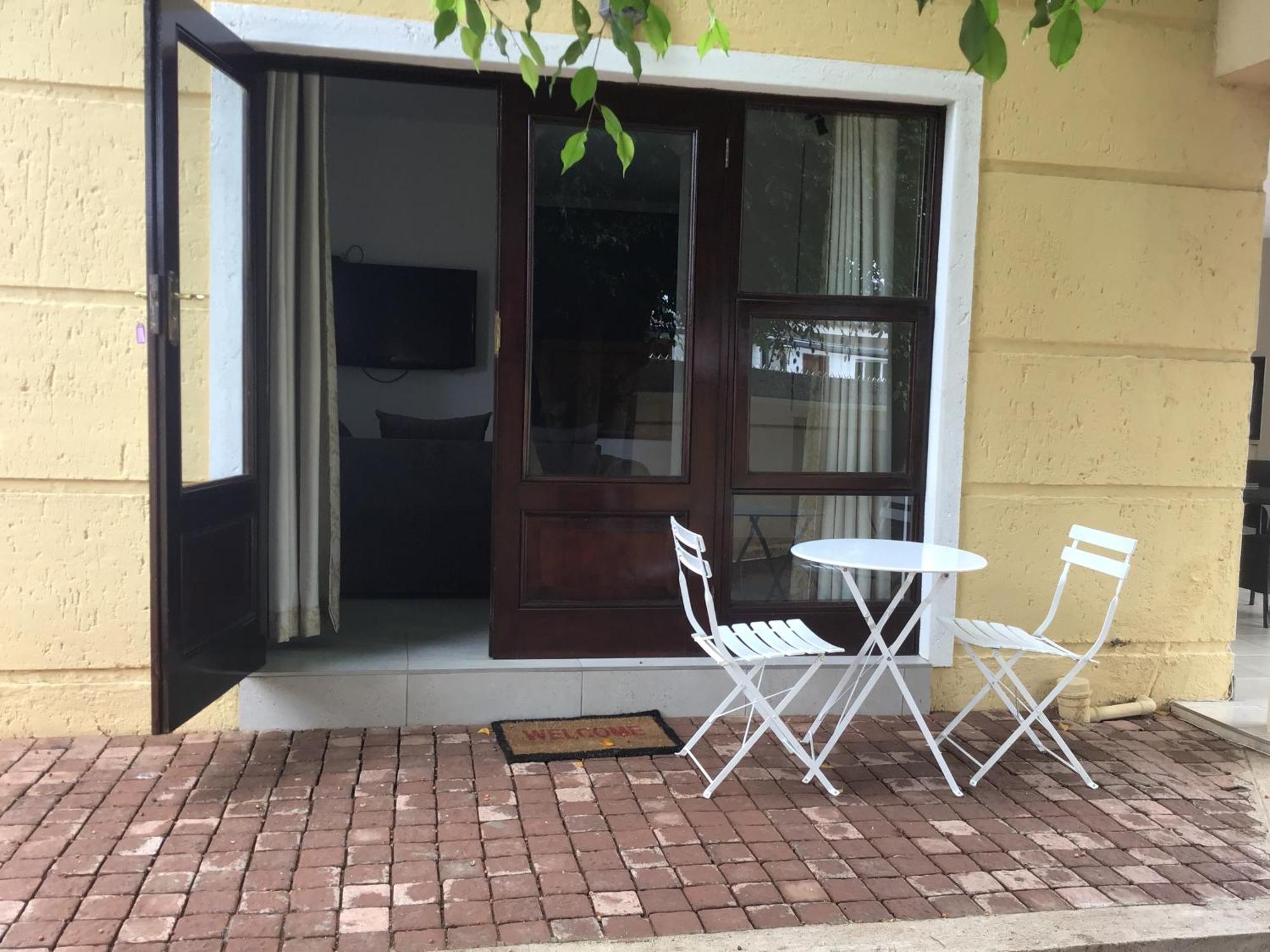 The Capital Guest House Gaborone Exteriör bild