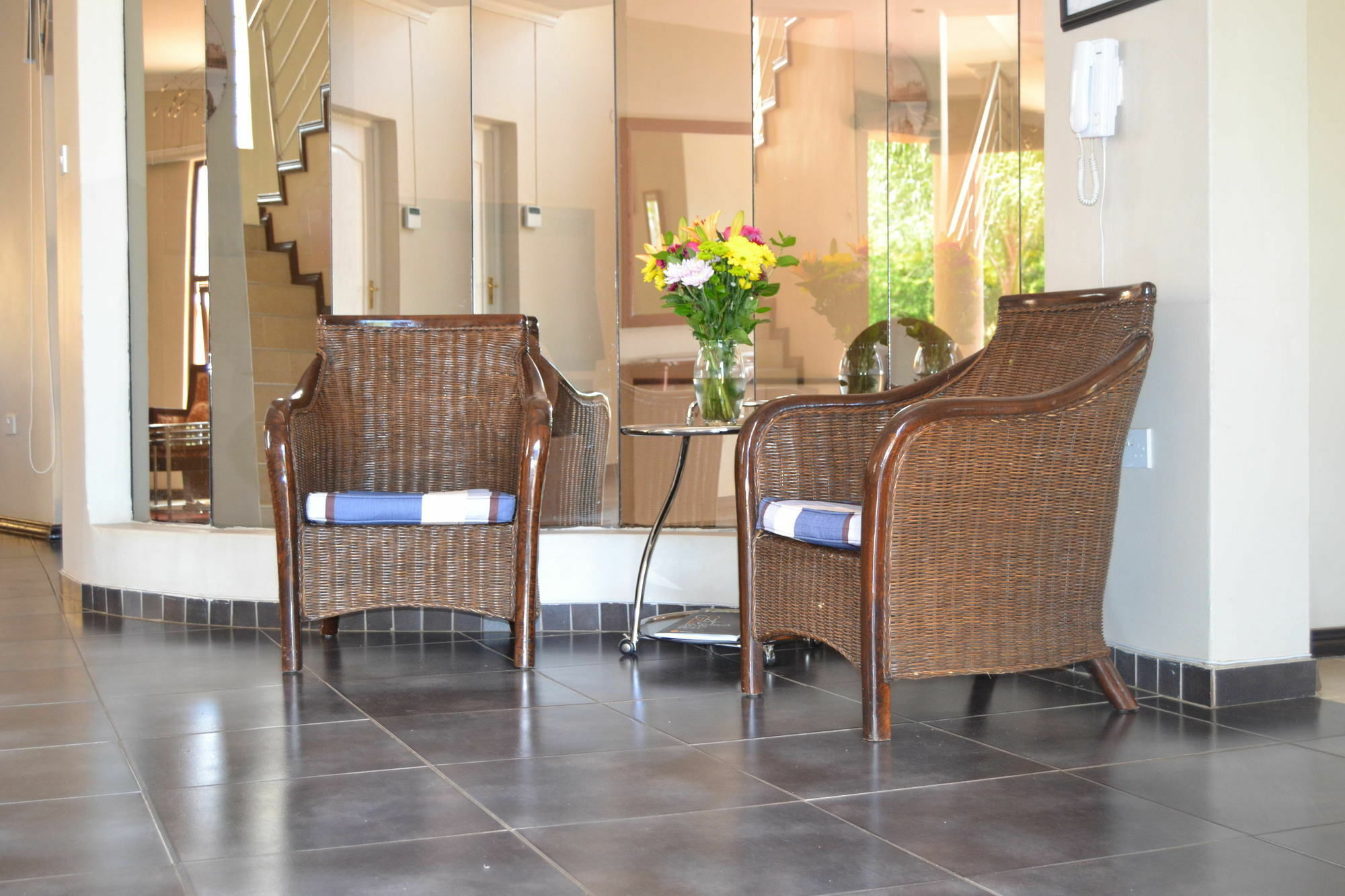 The Capital Guest House Gaborone Exteriör bild