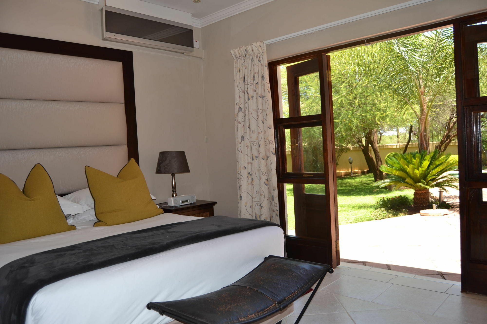 The Capital Guest House Gaborone Exteriör bild