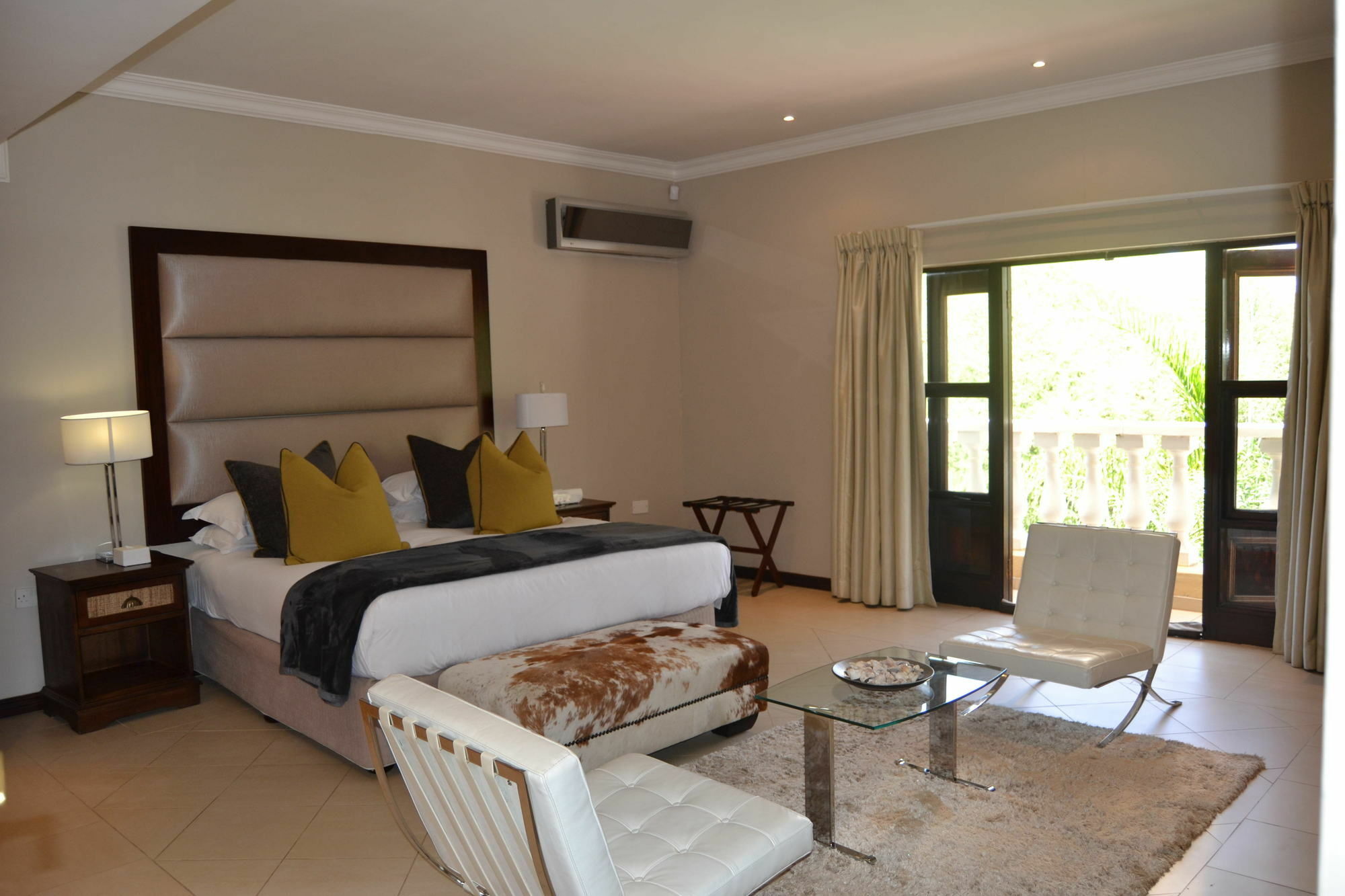 The Capital Guest House Gaborone Exteriör bild